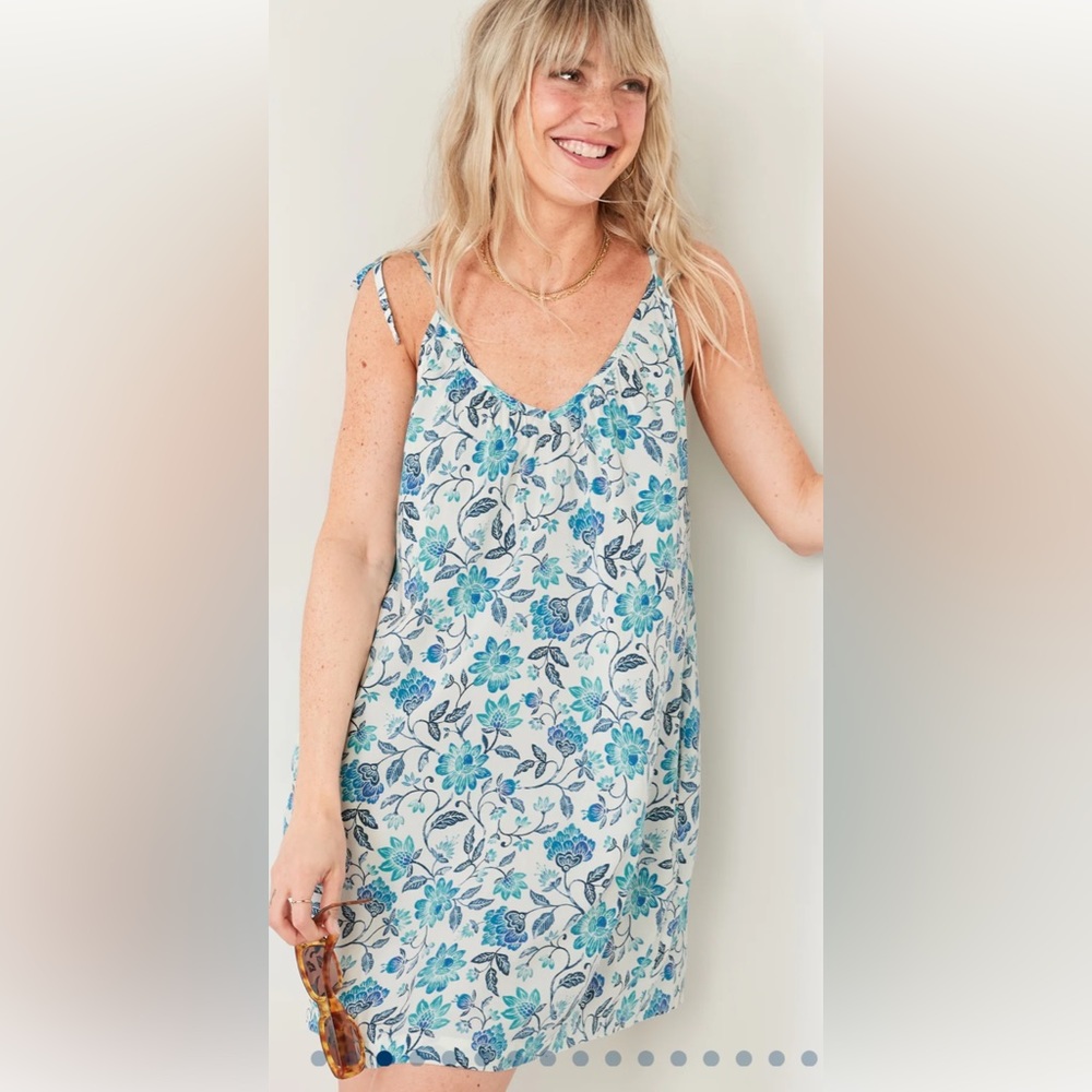 Cute comfy blue floral dress